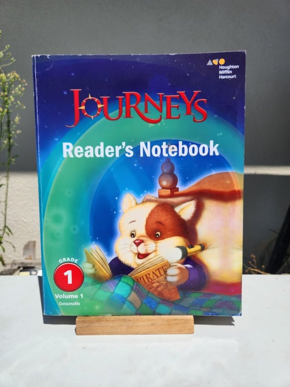 Journeys Reader's Notebook Volume 1 Grade 1 1st Grade Workbook Literature Readin